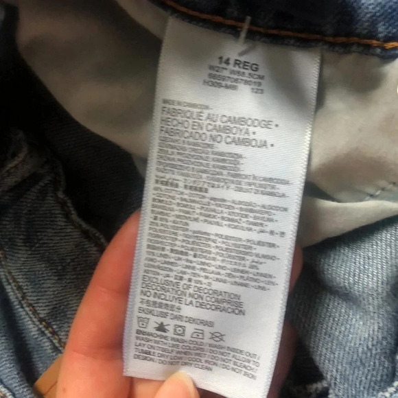 Levi's Boys Stay Loose  Distressed Denim Shorts, size 14 or 27 waist - Picture 7 of 9